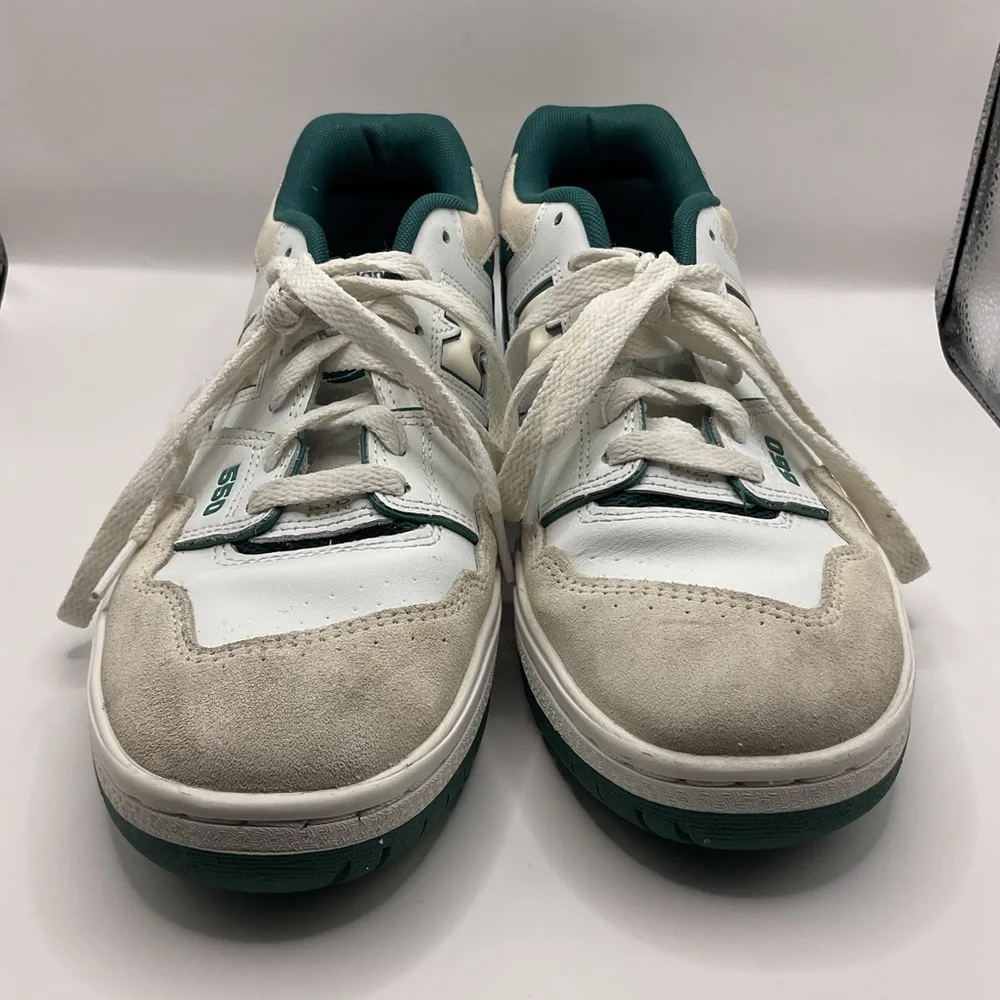 New Balance‎ Womans 550 White/Dark Green Colorway Style Shoes Size 7 BB550GZ1